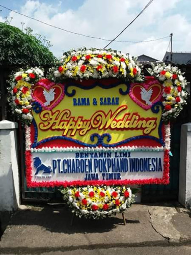 Karangan Bunga Pernikahan  di Toli-toli